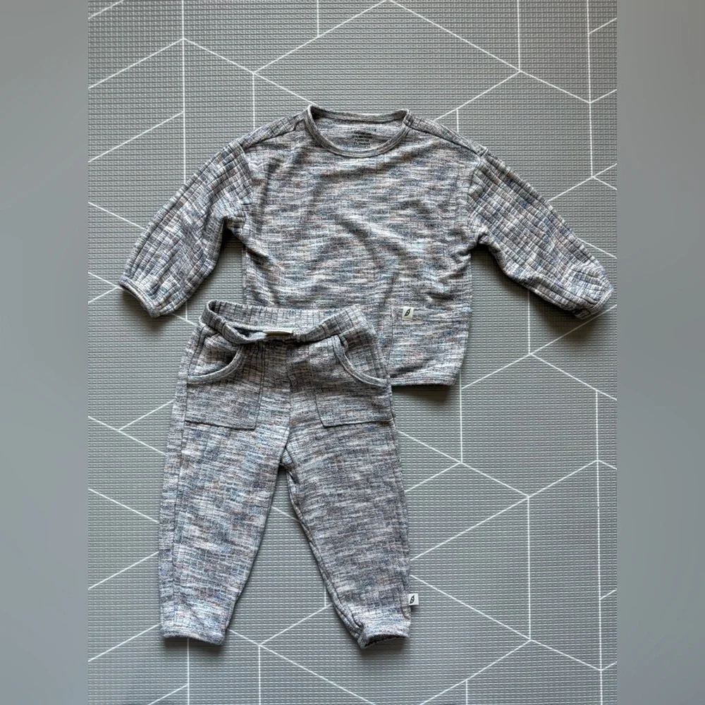 Easy peasy|Baby gender Neutral earthy Heathered Sweatshirt & Jogger Set•Lounge